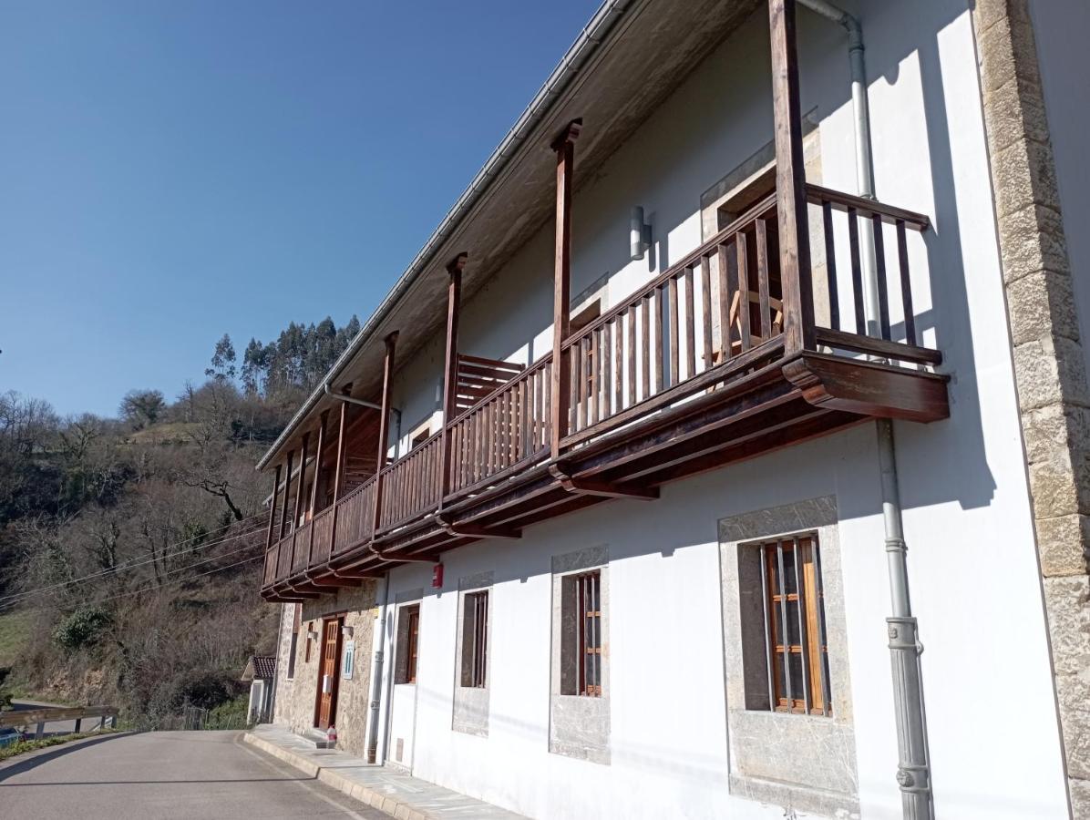 Hotel San Martino Пола-де-Лена Экстерьер фото